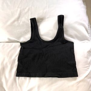 Seamless Black Top